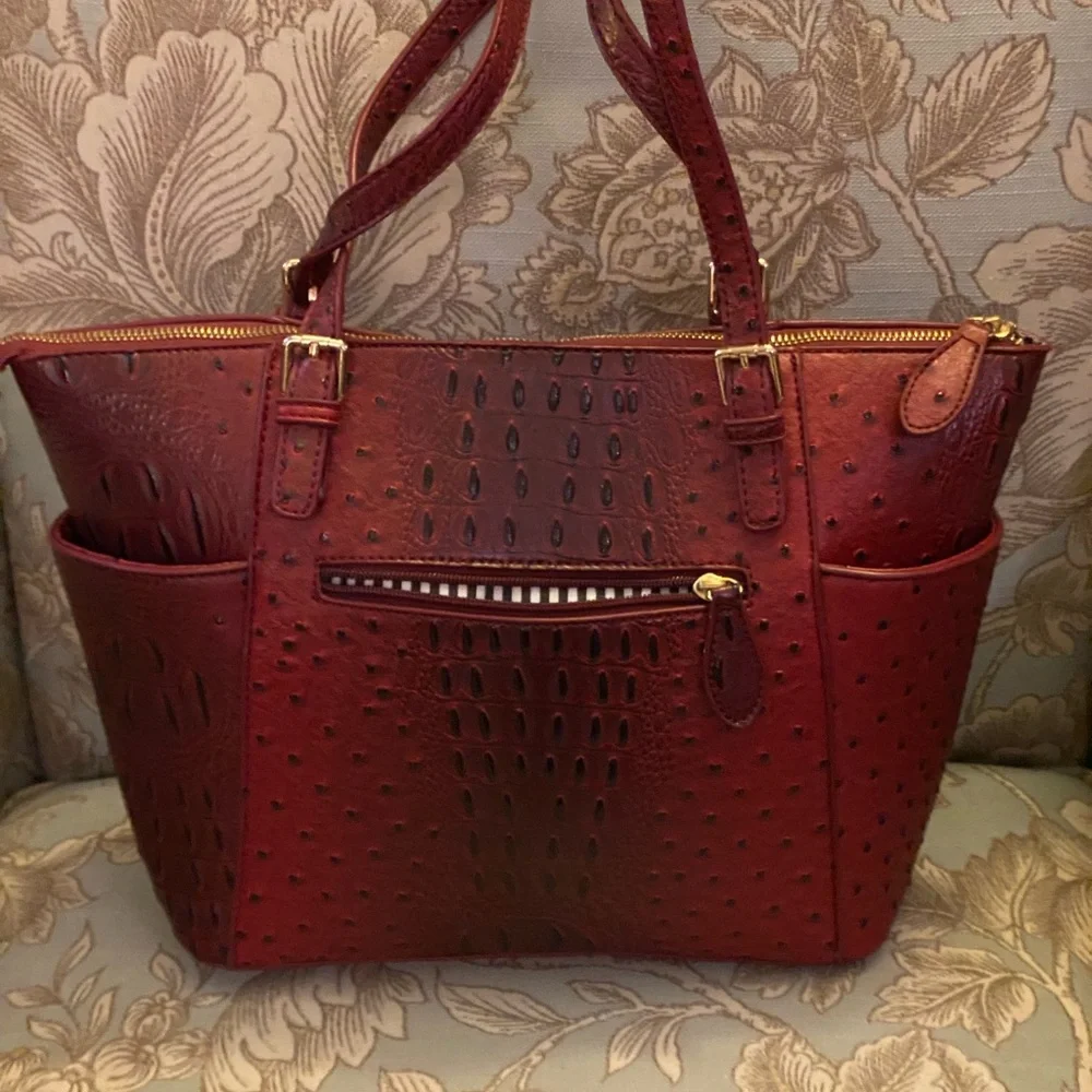 MK BELTED COLLECTION OSTRICH TOTE - Picture 11 of 12